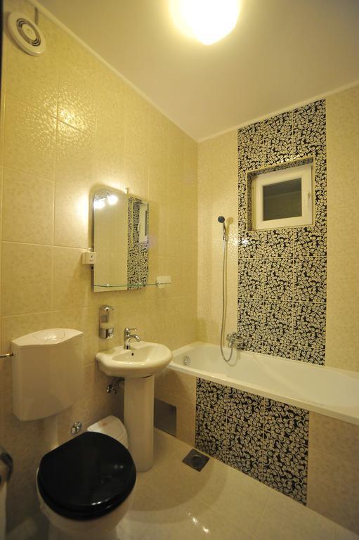 Villa Larus Palić Extérieur photo