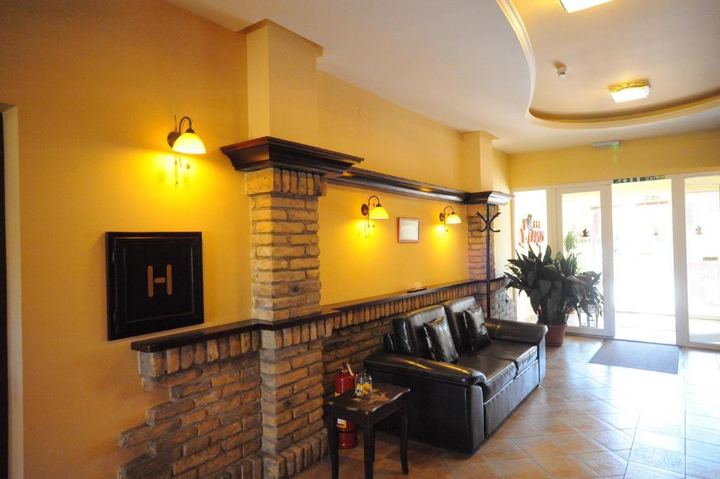 Villa Larus Palić Extérieur photo