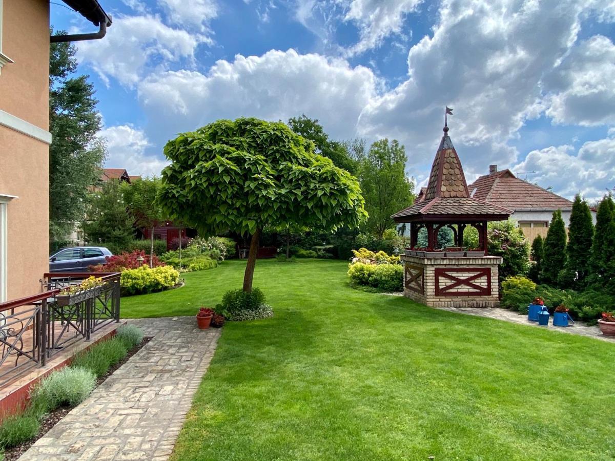 Villa Larus Palić Extérieur photo